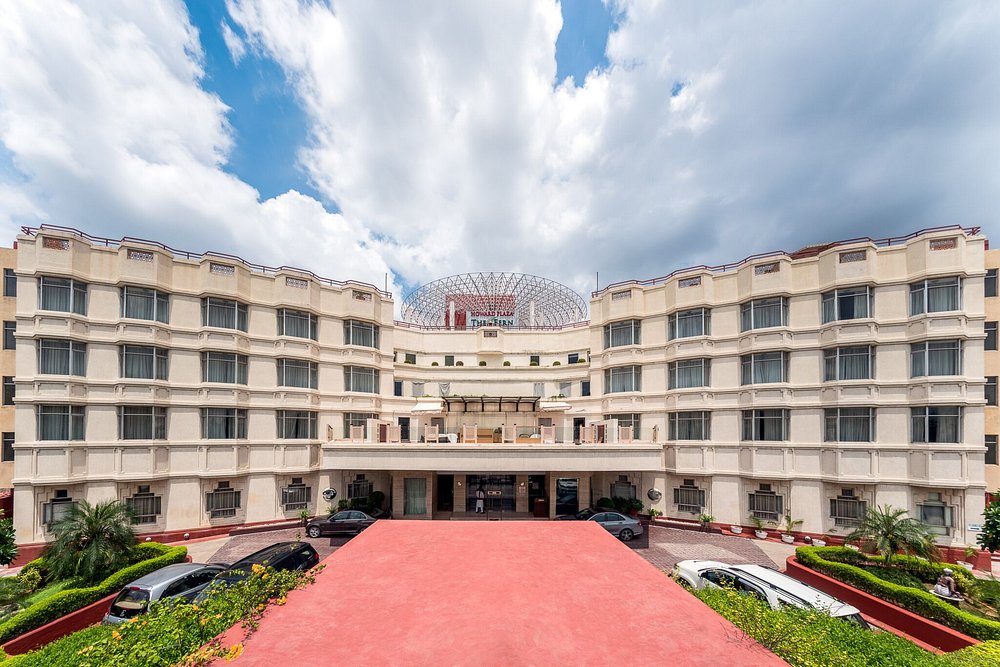 Howard Plaza Agra